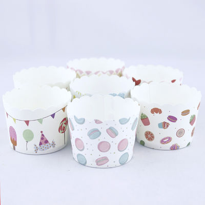 Small Disposable Food Packaging Box Oven Safe Grease Resistant Cake Baking Cups